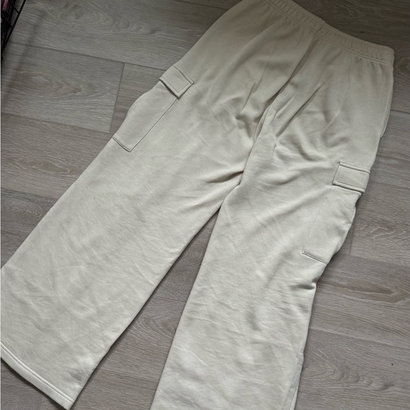 Threads Cargo Jogger - Picture 3 of 5